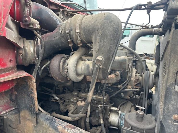 1983-mack-dm686s-image-31