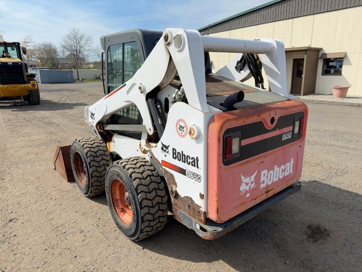 2015-bobcat-s650-image-3