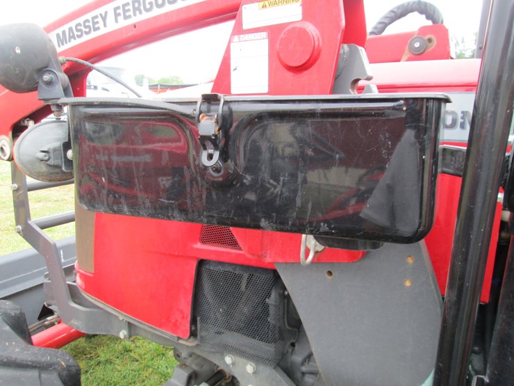 2018-massey-ferguson-4709-image-34