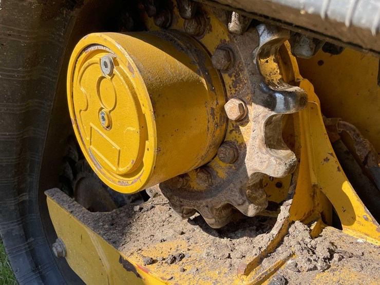 caterpillar-216b-image-20