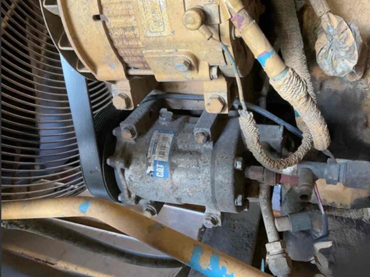 2008-caterpillar-773f-image-11