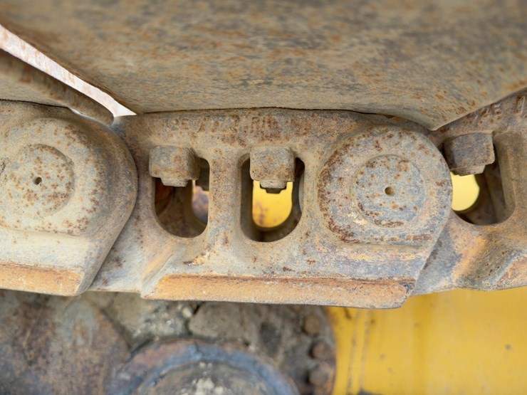 2002-deere-700h-xlt-image-19