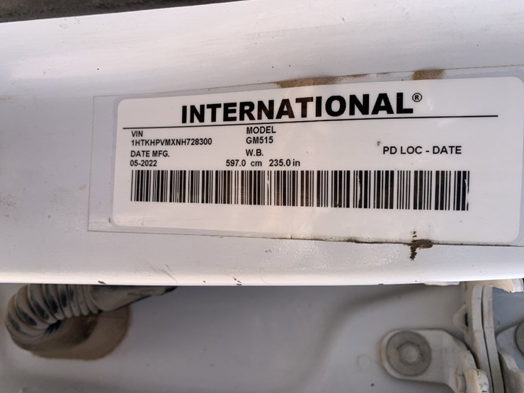 2022-chevrolet-silverado-6500hd-image-15