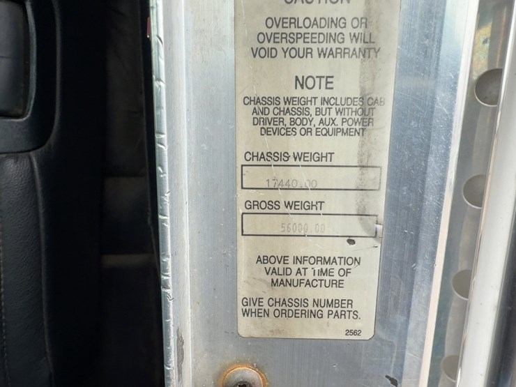 2000-kenworth-w900-image-32