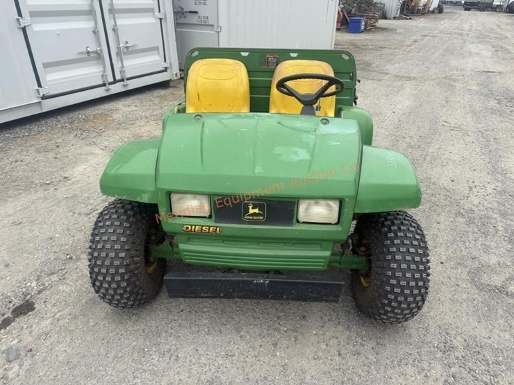 john-deere-gator-image-8