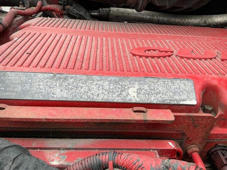 #137-•-2009-volvo-isx-semi-truck-image-12