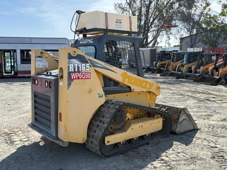 2018-gehl-rt165-image-3