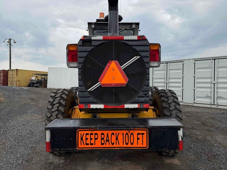 2005-volvo-g710b-image-4