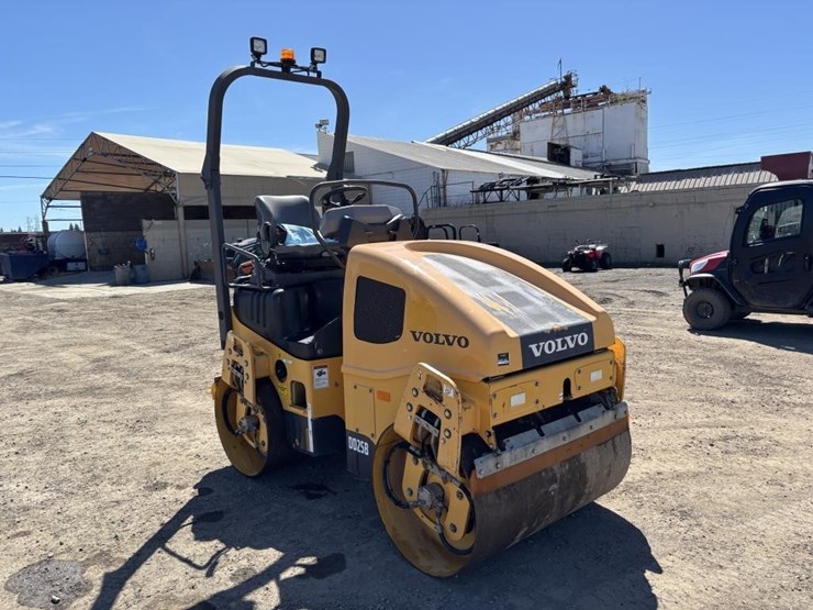 2018-volvo-dd25b-image-2