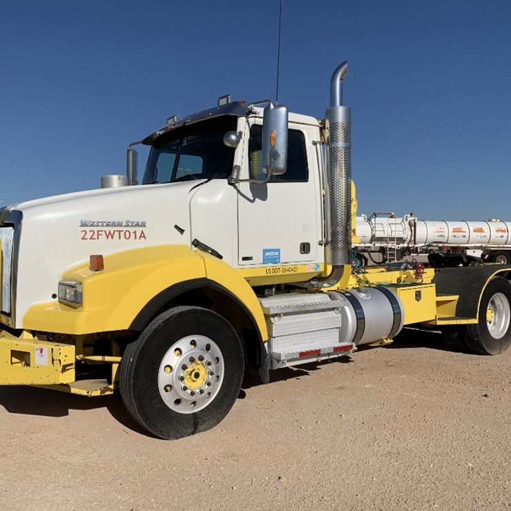 2012 WESTERN STAR 4900