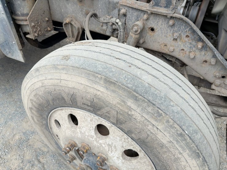 2000-kenworth-w900-image-12