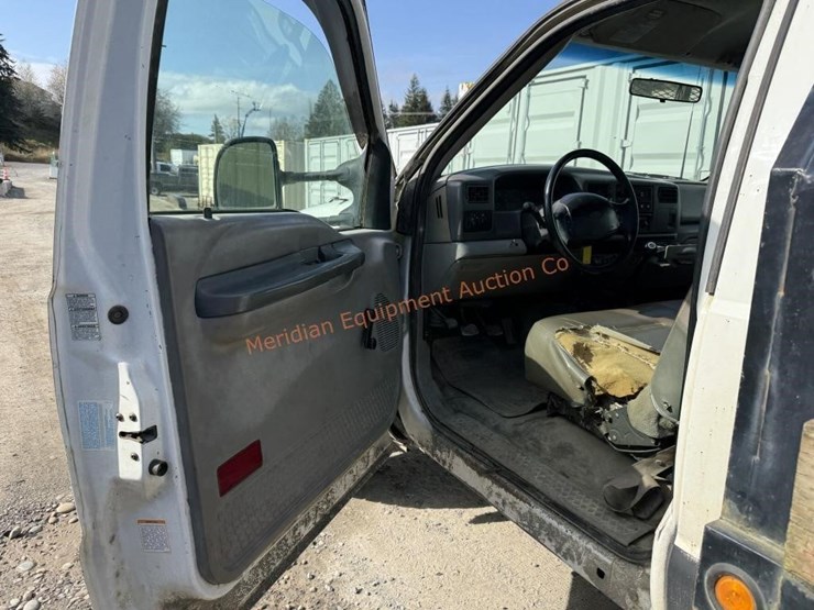 2000-ford-f450-image-31