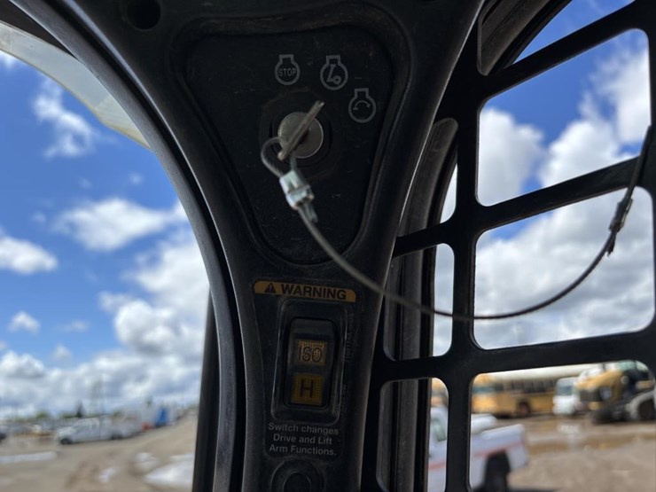 2016-bobcat-t650-image-25