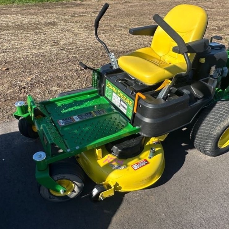 John Deere Z335M Zero Turn