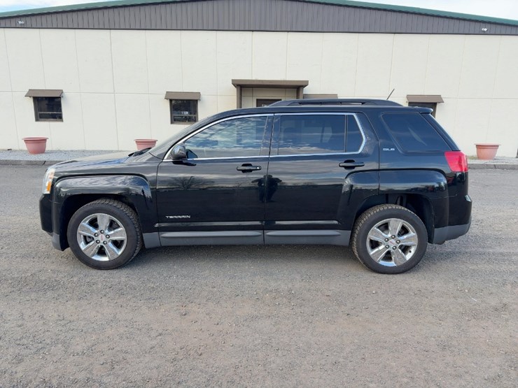 2015-gmc-terrain-sle-image-2