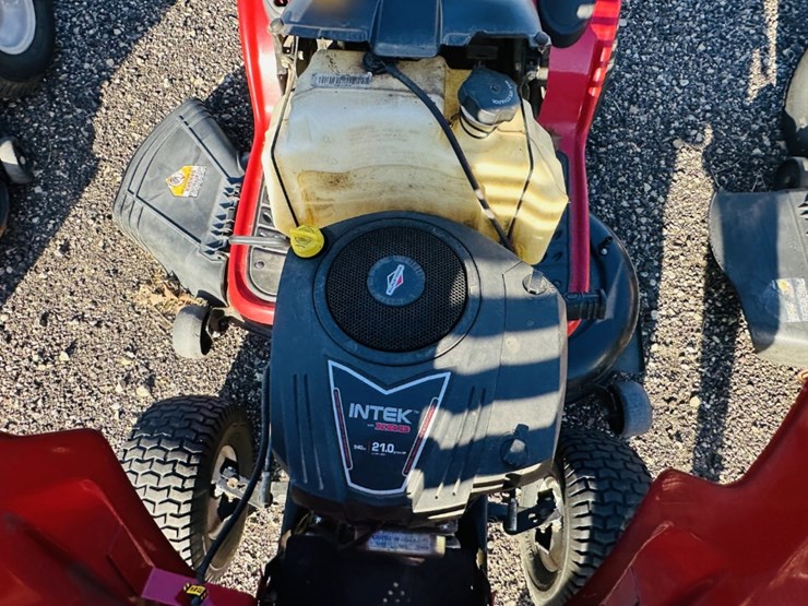 troy-bilt-tb-2142-riding-lawn-mower-image-9