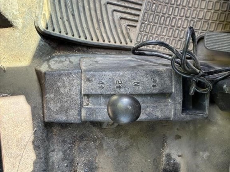 2012-gmc-sierra-2500-image-17