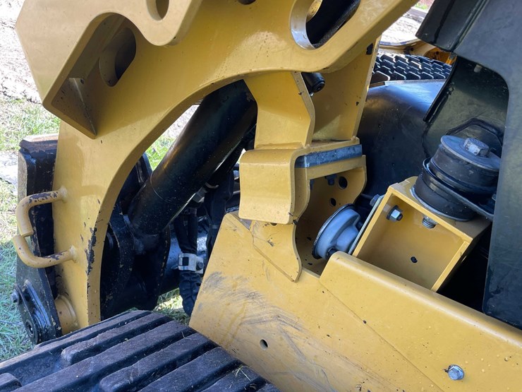 caterpillar-216b-image-13