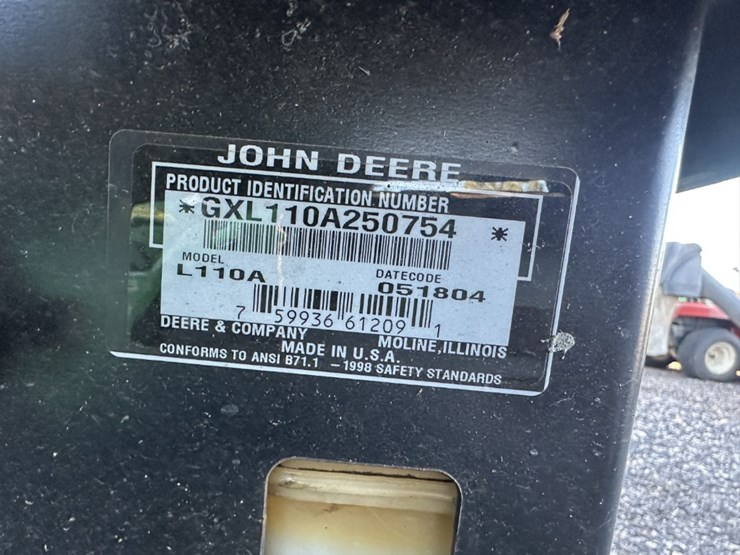 2004-john-deere-l110-image-13