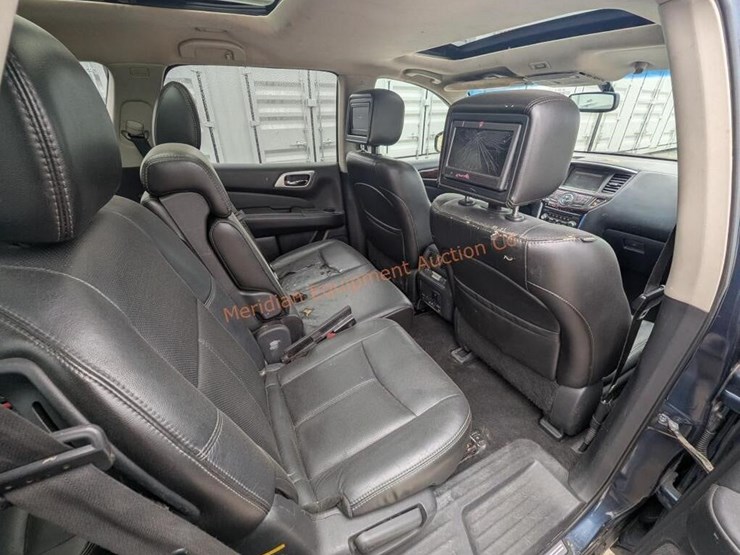 2014-nissan-pathfinder-image-25