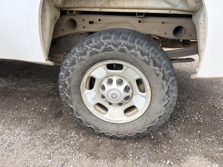 2012-gmc-sierra-2500-image-5