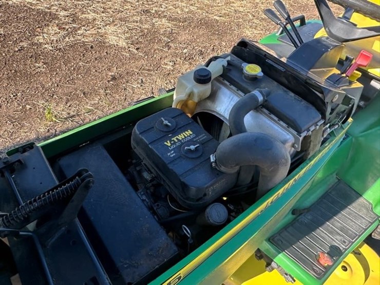 john-deere-425-image-12