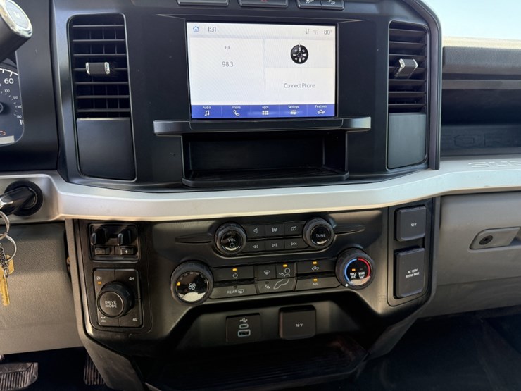 2023-ford-f250-image-16