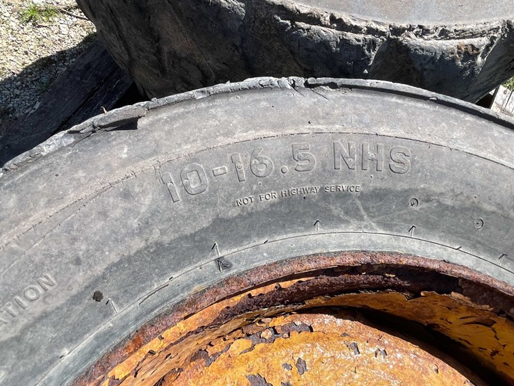 #7457-•-cat-tires-and-rims-image-9