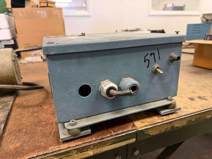 drive-motor-&-panel-box-image-4