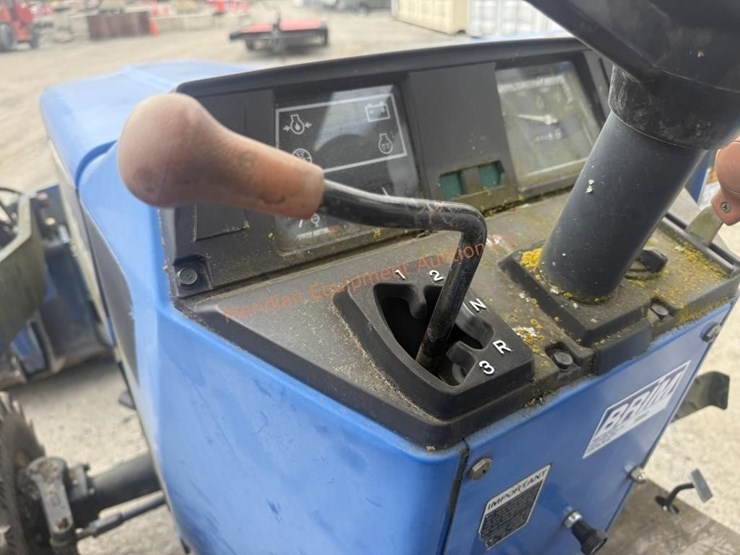 new-holland-tc30-image-21