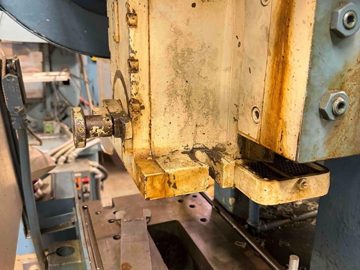 v&o-super-15-ton-vertical-stamping-press-image-10