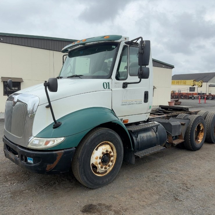 2005 INTERNATIONAL 8600
