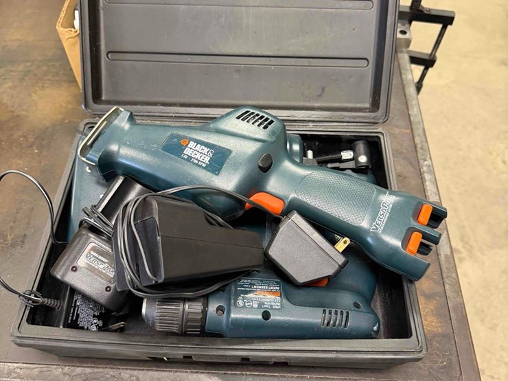 black-&-decker-cordless-tool-kit-image-1