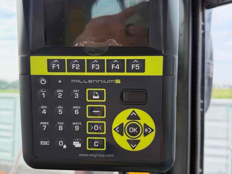 2019-hitachi-zw310-6-image-26