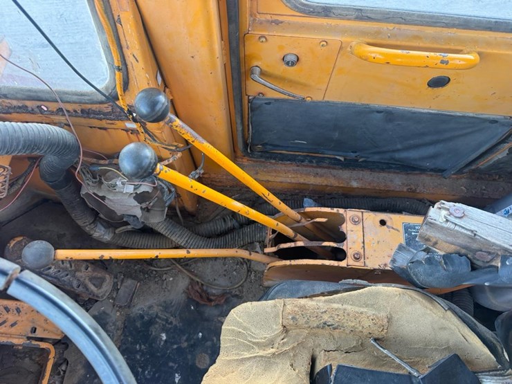 #122-•-1987-kobelco-lk600-wheel-loader-image-49