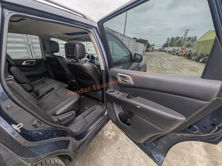 2014-nissan-pathfinder-image-29