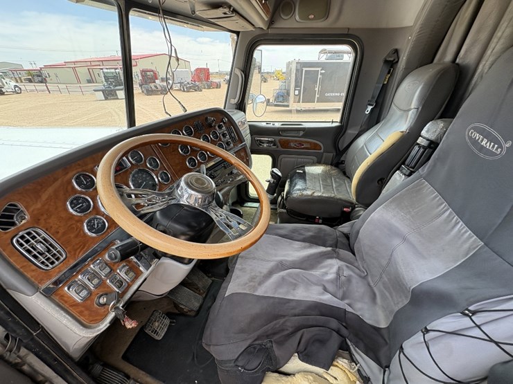 2006-peterbilt-379-image-5
