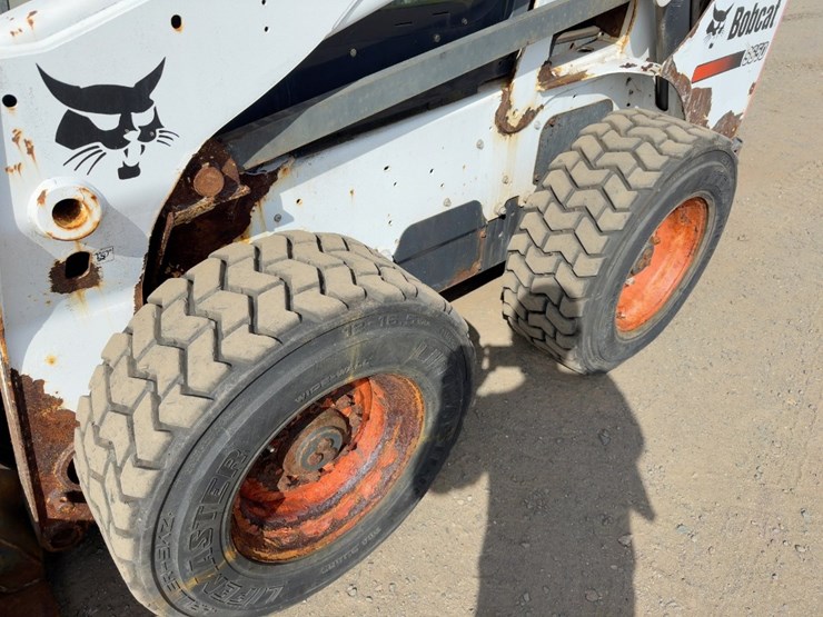 2015-bobcat-s650-image-15