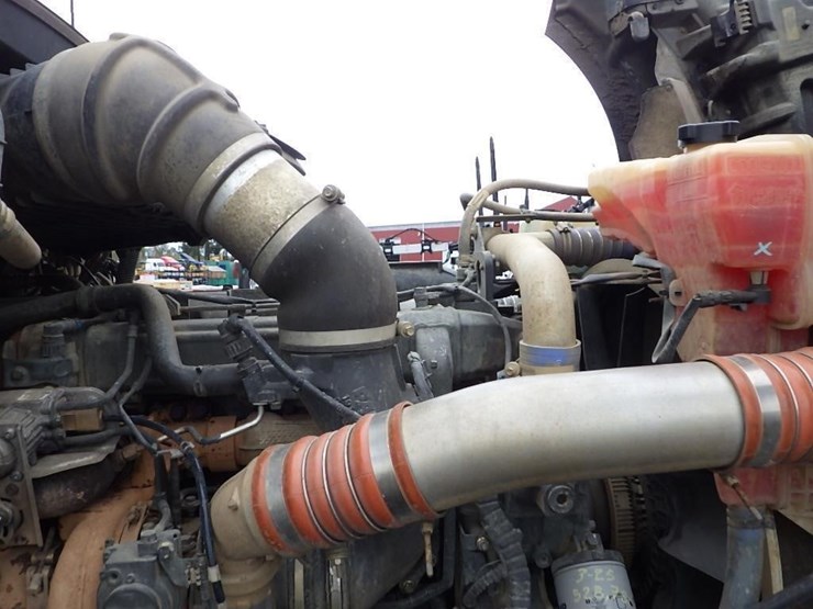 2017-kenworth-t800-image-55