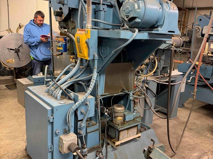 v&o-super-15-ton-vertical-stamping-press-image-2