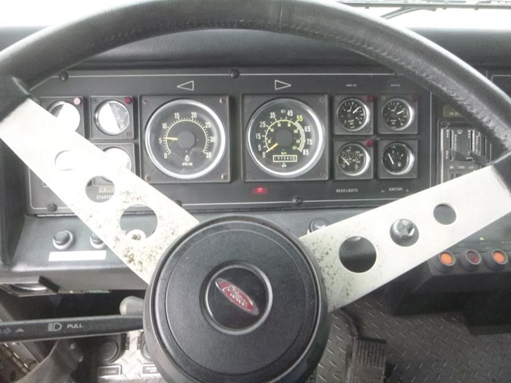 1990-pierce-arrow-image-19