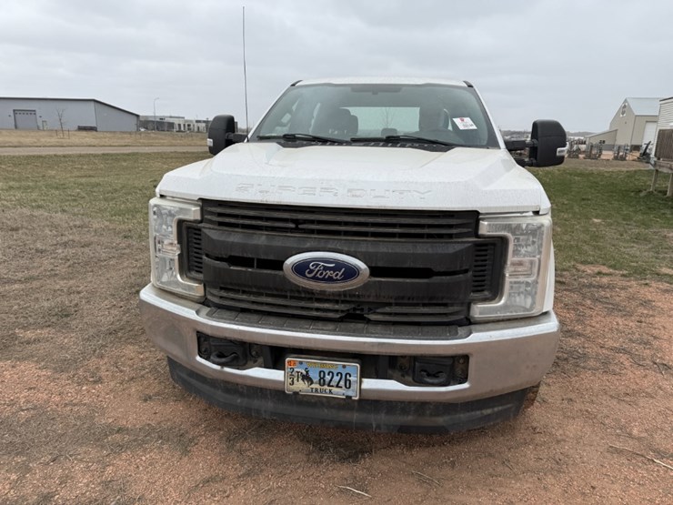 2019-ford-f250-image-2