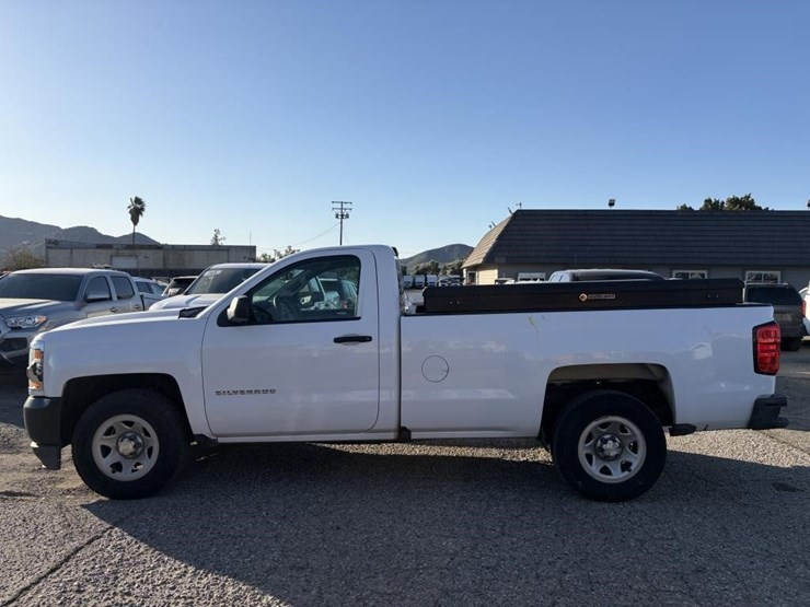 2018-chevrolet-1500-image-7