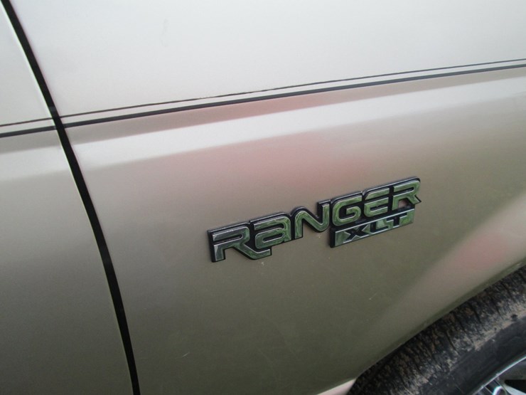 2002-ford-ranger-xlt-image-11