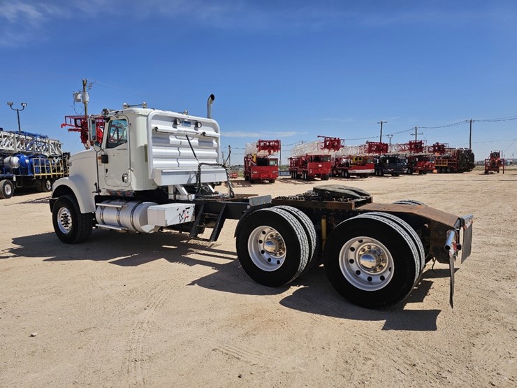 2007-caterpillar-c13-image-3