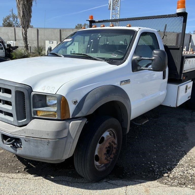 2005 FORD F550