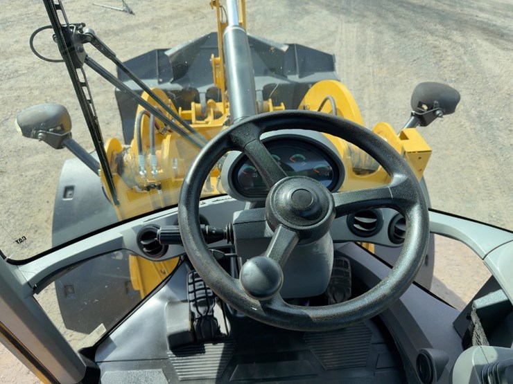 2017-caterpillar-926m-image-26