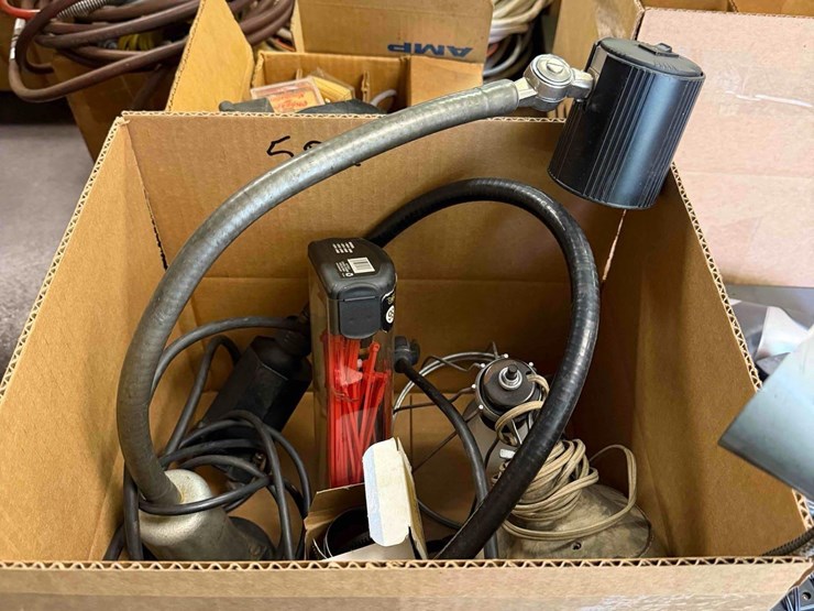 lamps-&-lights-w/-hose-clamps-image-8