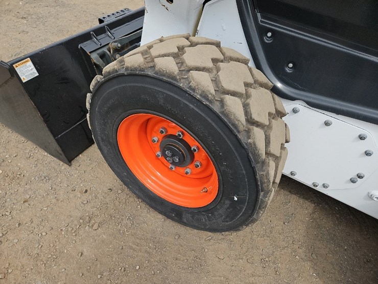2023-bobcat-s76-image-12