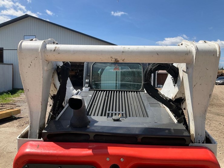 2021-bobcat-t870-image-46